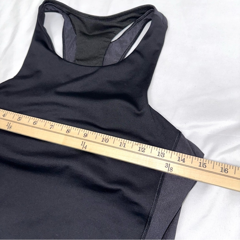 Lululemon Women’s Sz 8 Body Con Tank Top W/ Shelf Bra Black Activewear Mesh Back - Picture 12 of 15